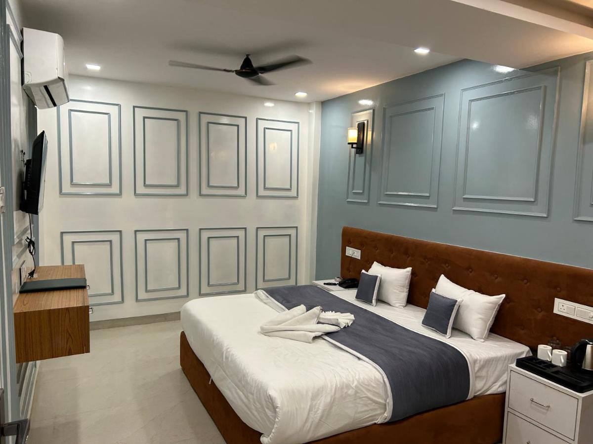 Hotel Cosmopolitan Rooms & Banquet Prayagraj Exterior photo