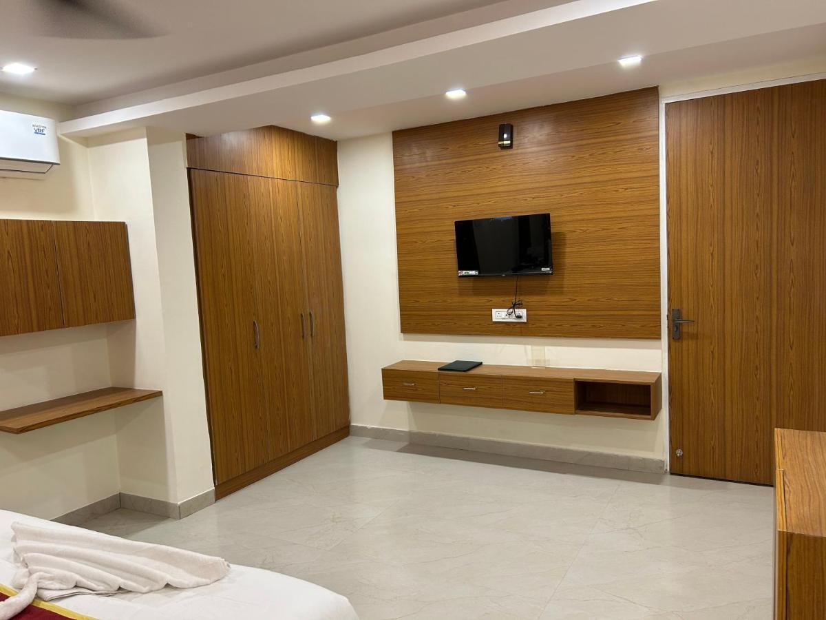 Hotel Cosmopolitan Rooms & Banquet Prayagraj Exterior photo