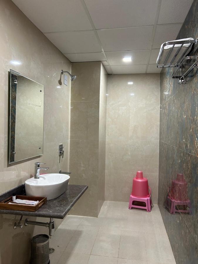 Hotel Cosmopolitan Rooms & Banquet Prayagraj Exterior photo