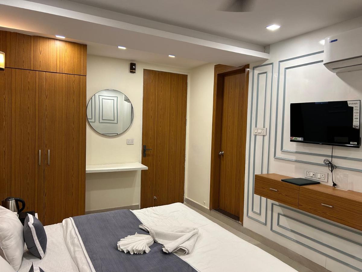Hotel Cosmopolitan Rooms & Banquet Prayagraj Exterior photo