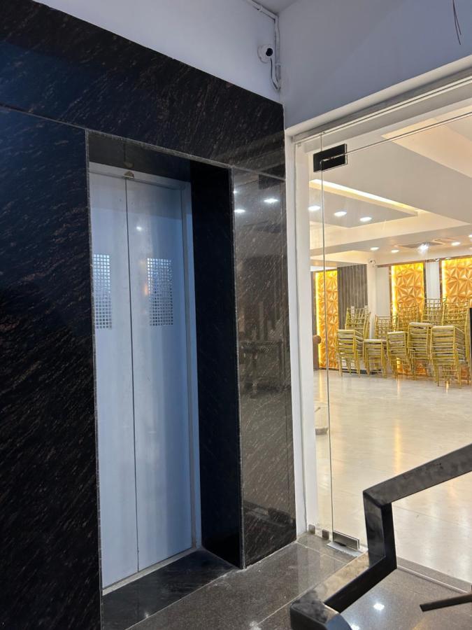 Hotel Cosmopolitan Rooms & Banquet Prayagraj Exterior photo