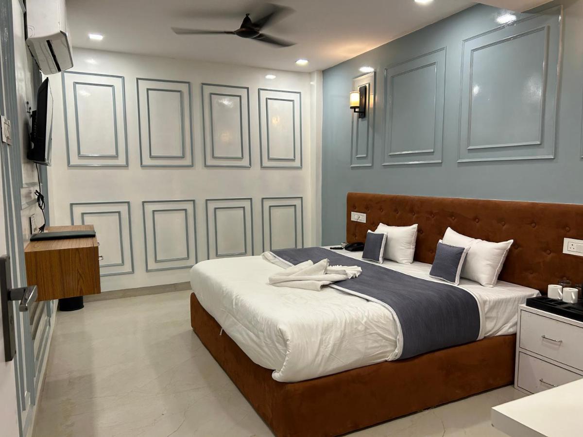 Hotel Cosmopolitan Rooms & Banquet Prayagraj Exterior photo